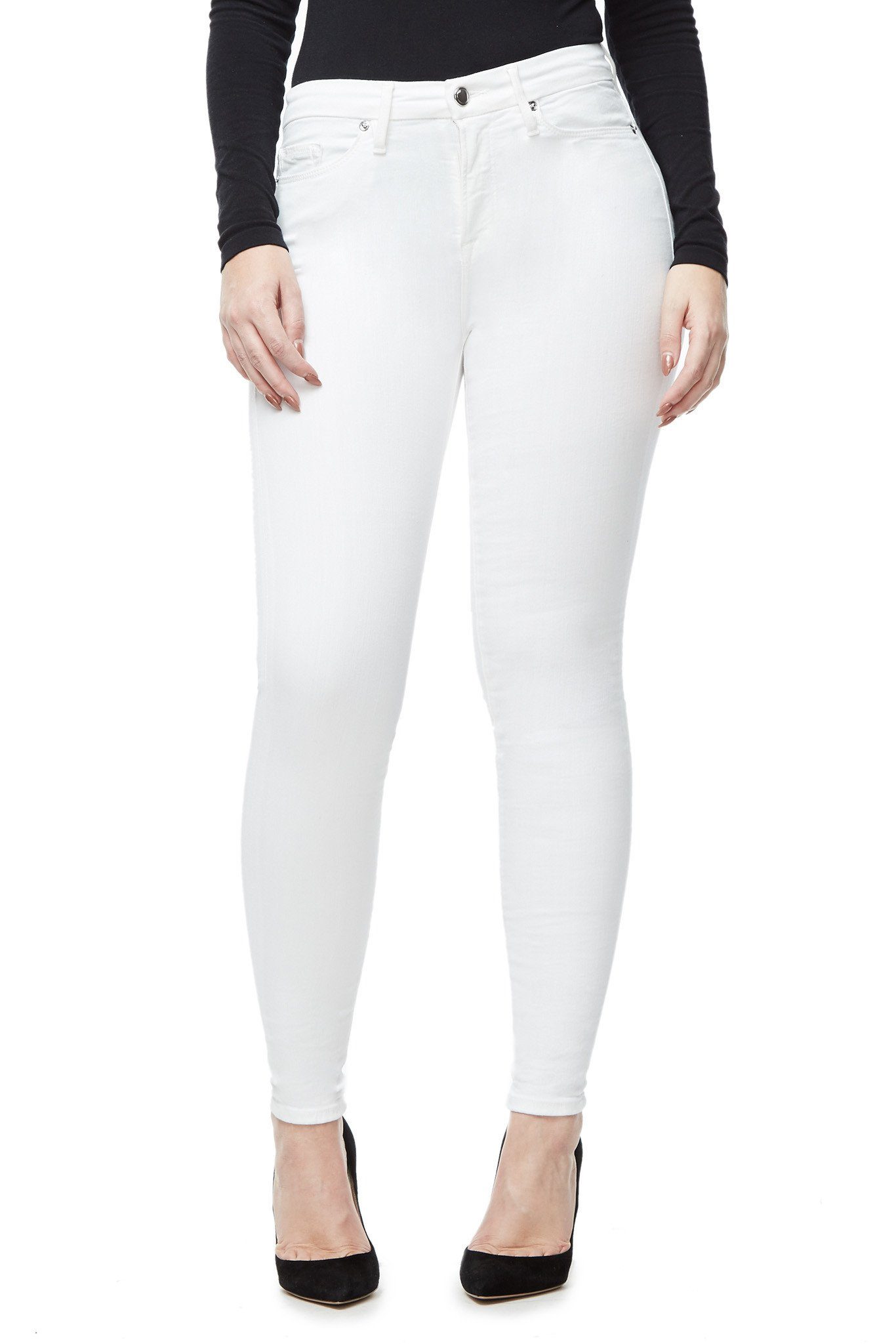 model: Size 8 |