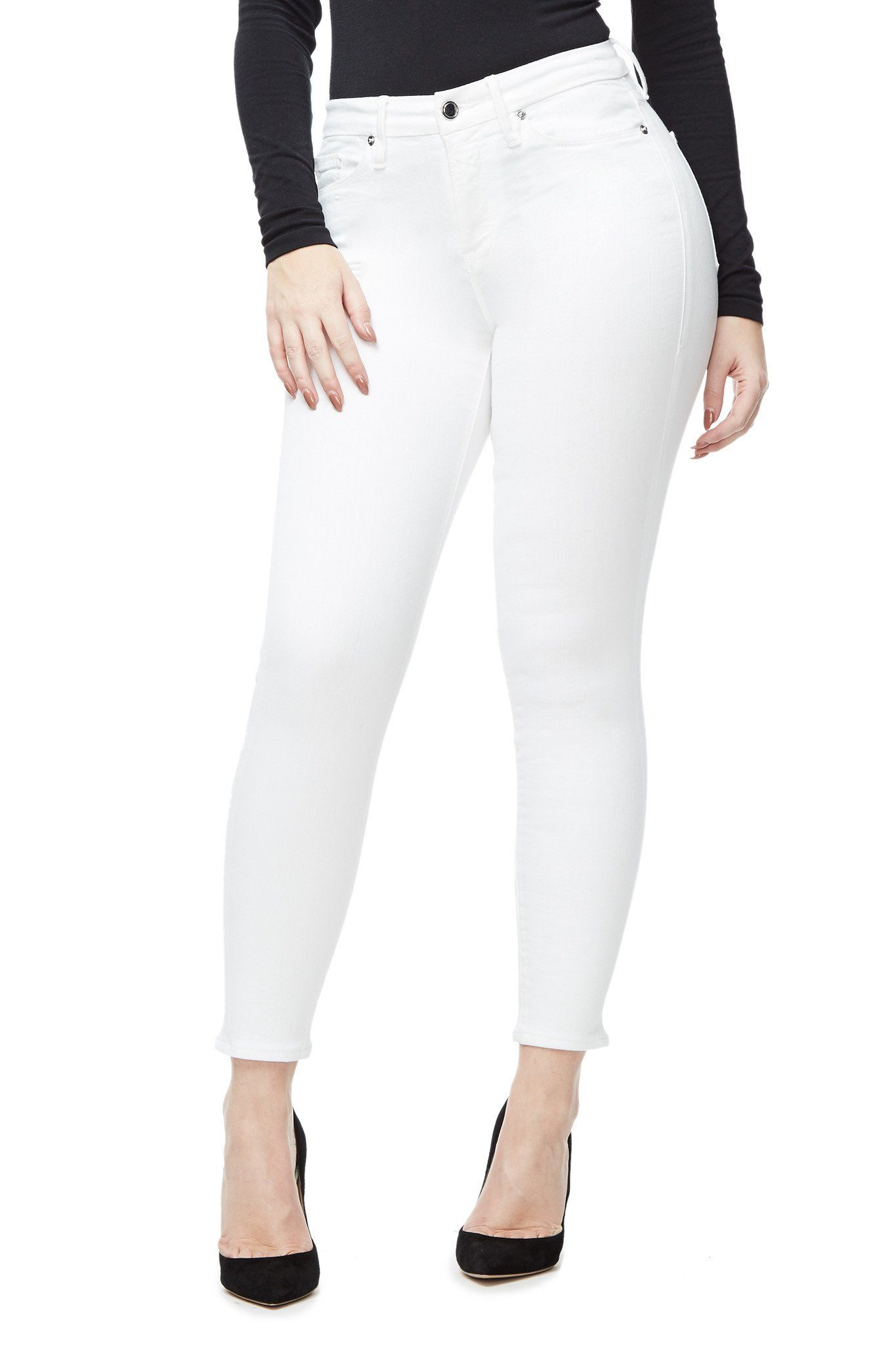 model: Size 8 |