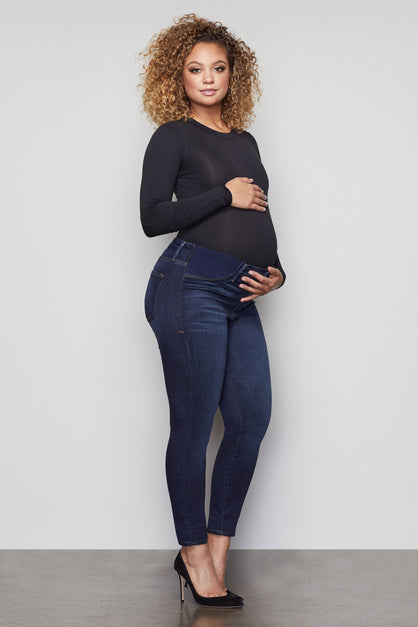 model: Size 8 |