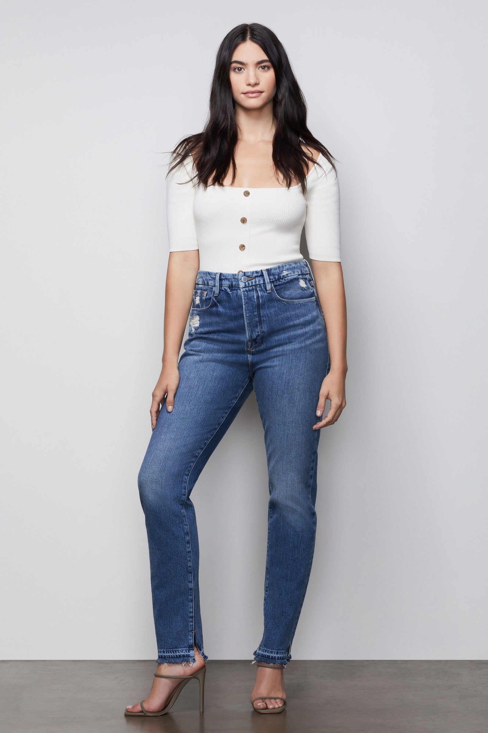 model: Size 8 |