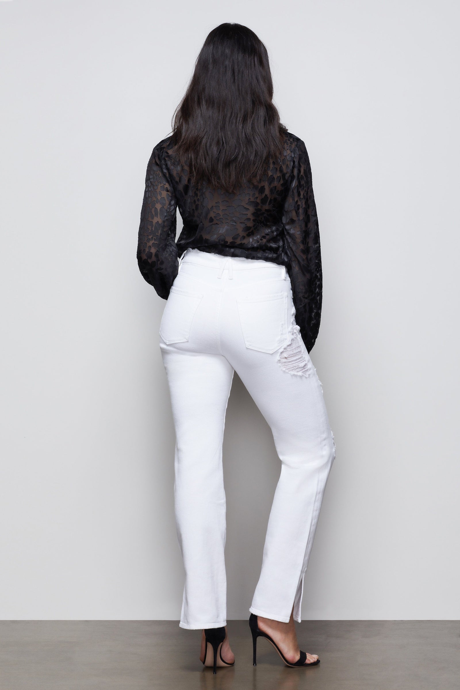 model: Size 8 |