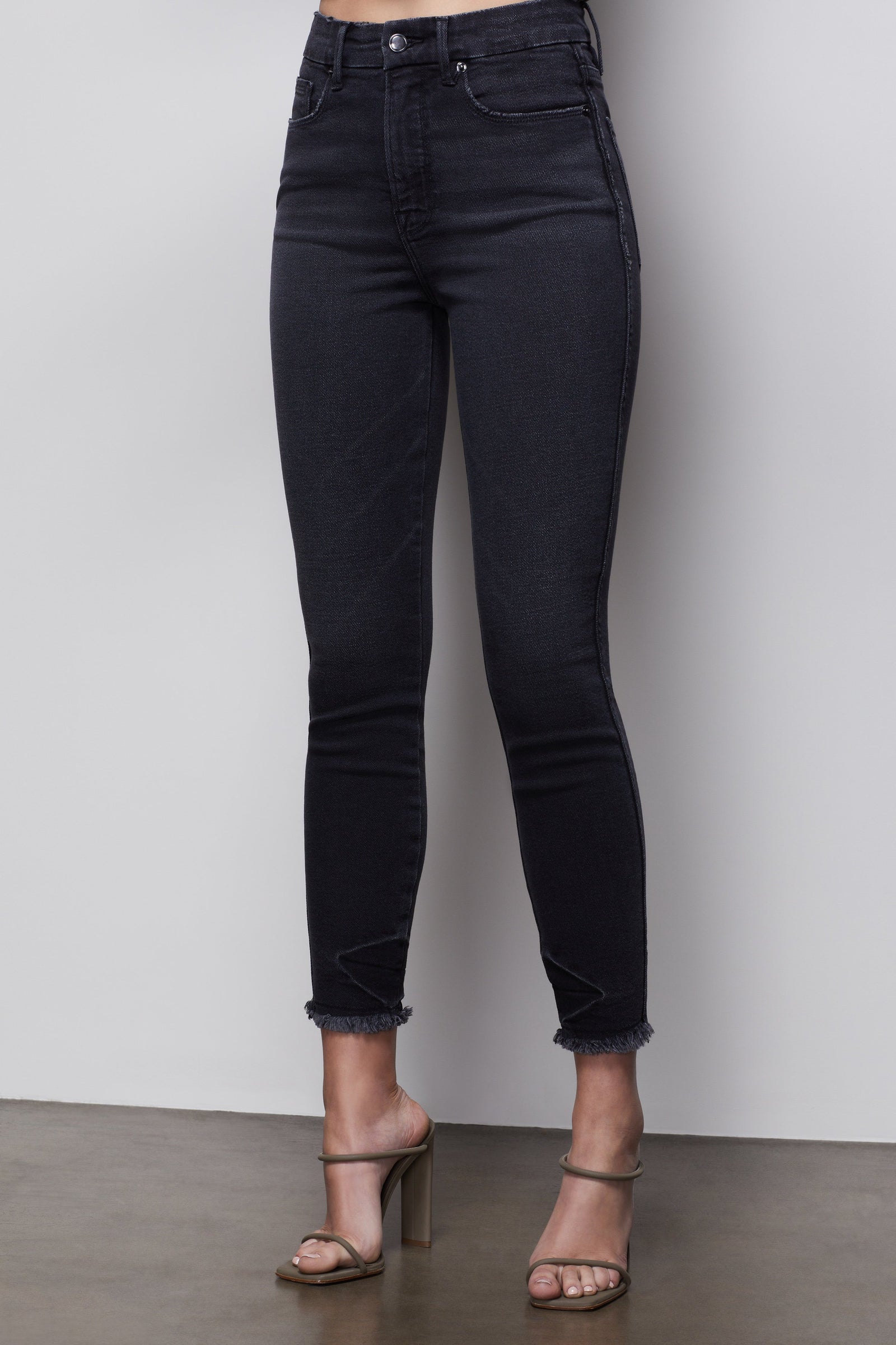 model: Size 0 |