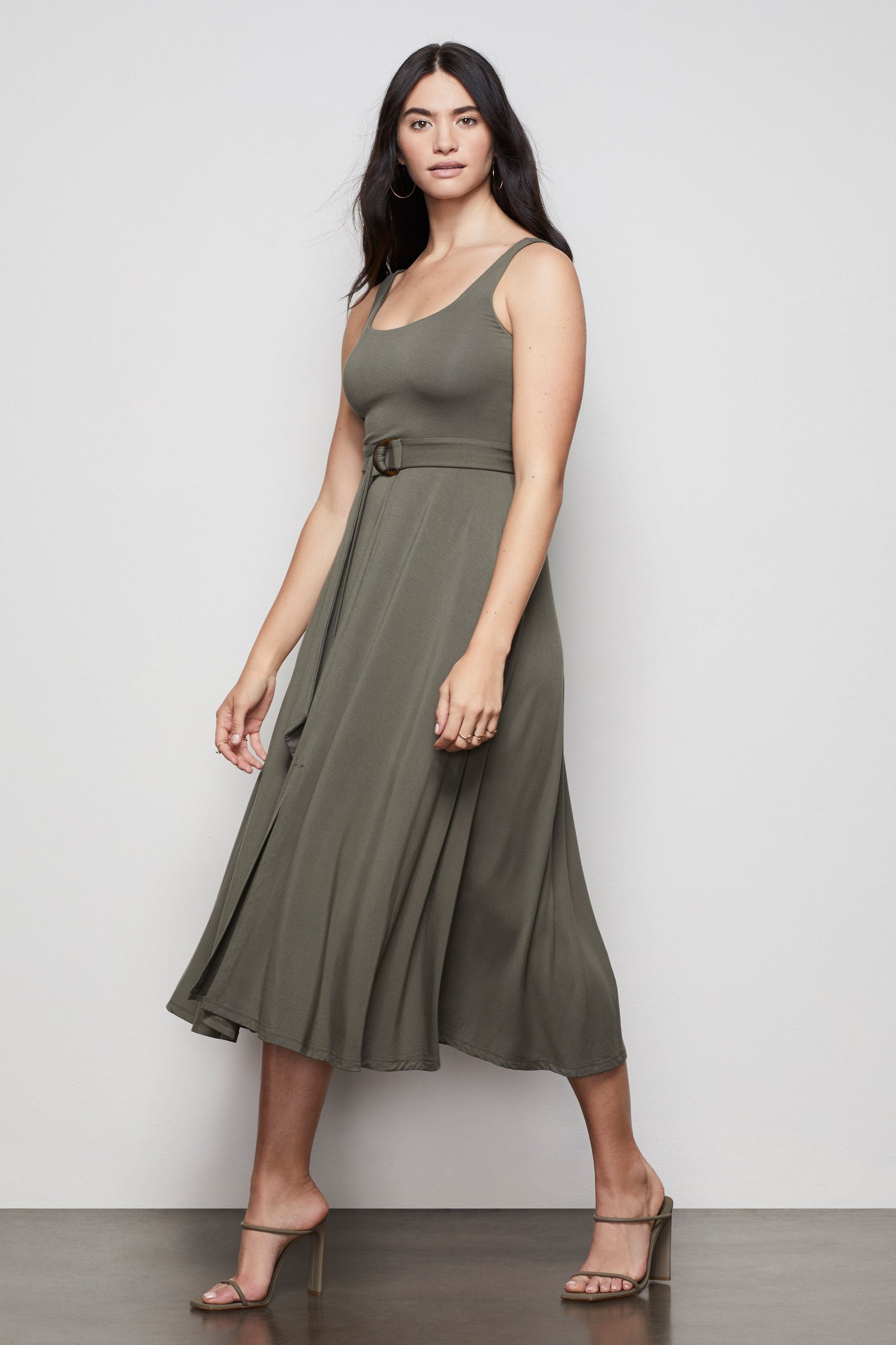 model: Size 8 |