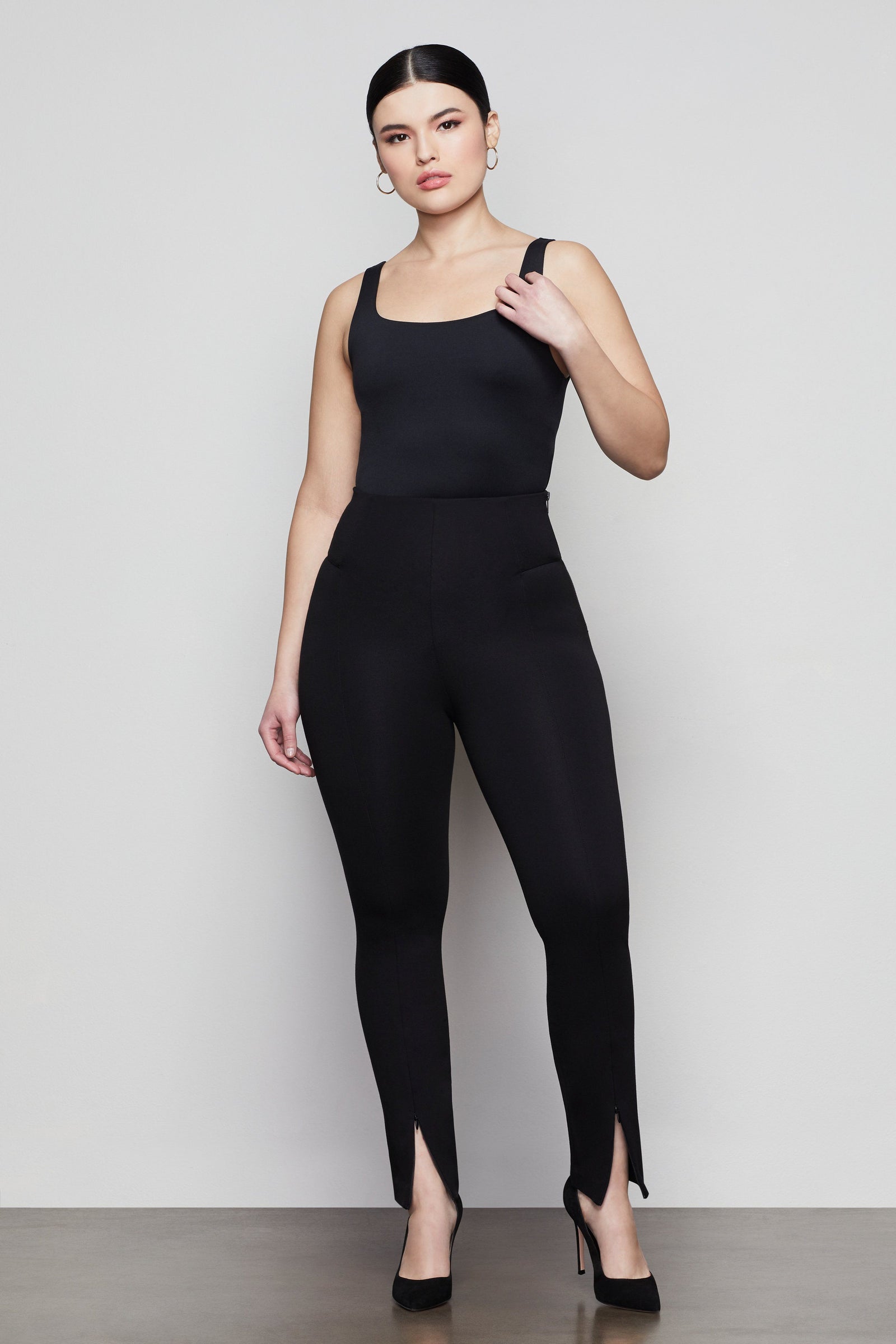 model: Size 8 |