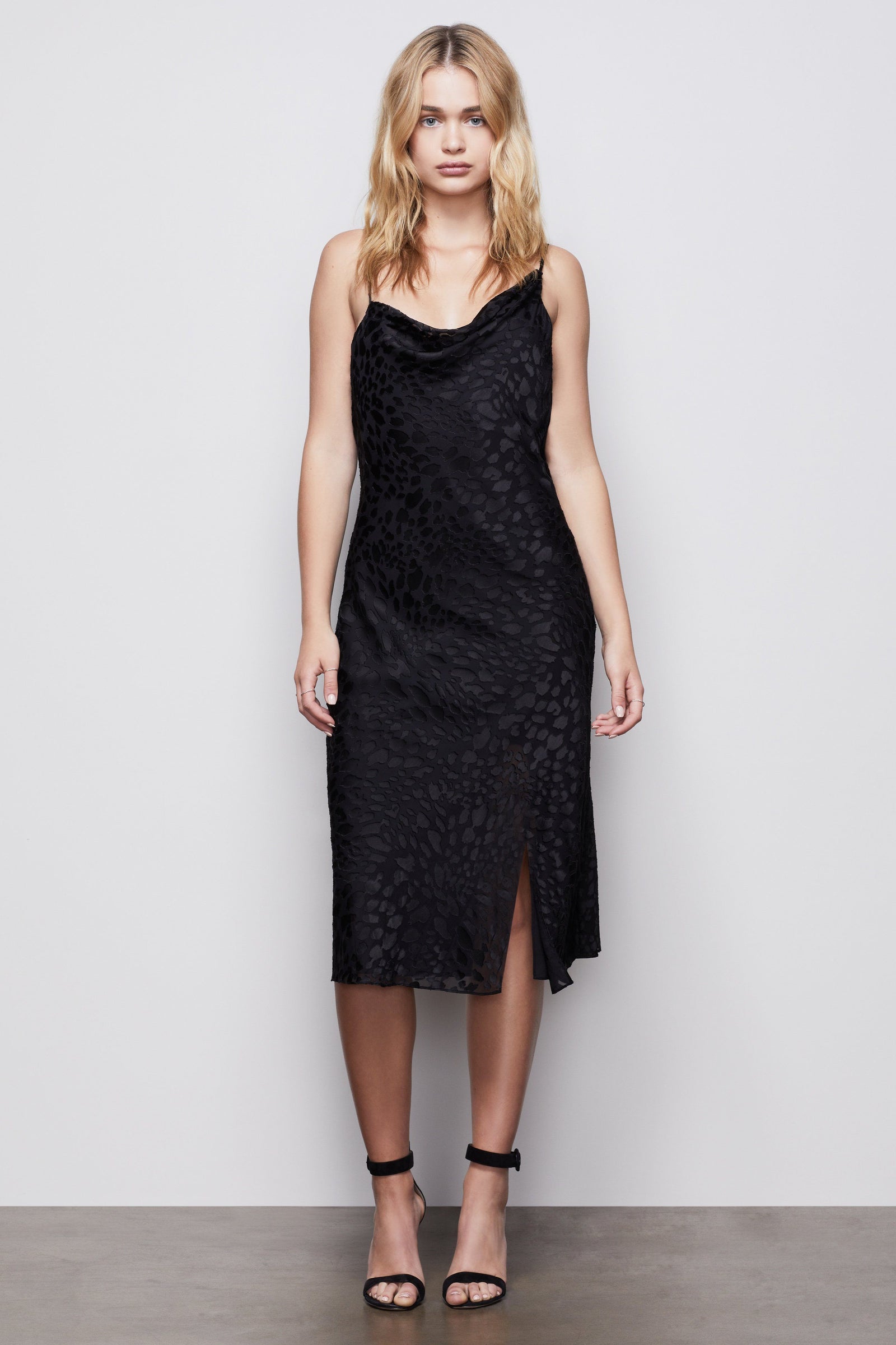 model: Size 0 |
