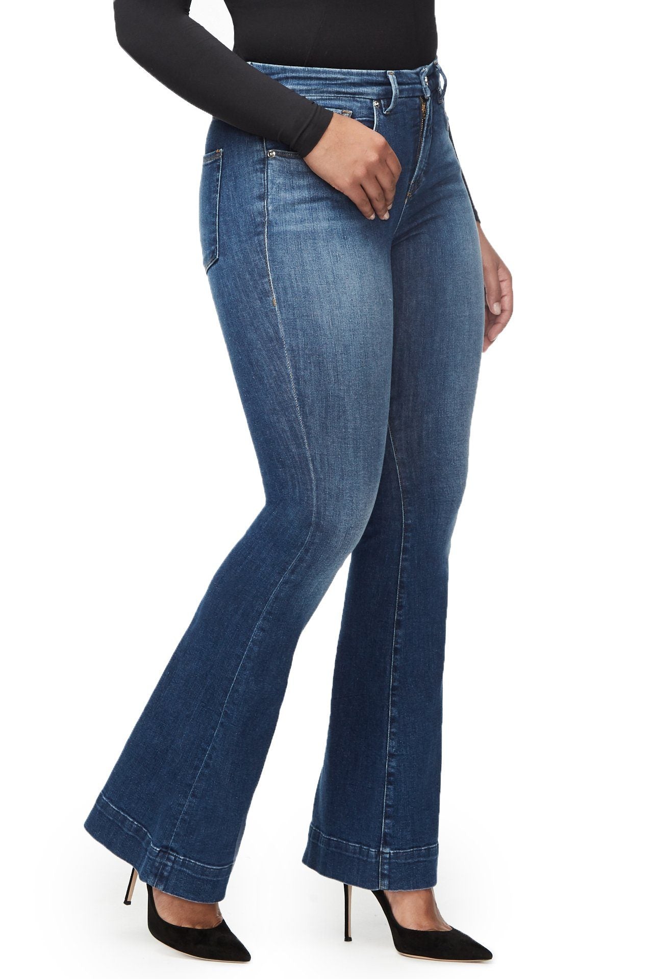 model: Size 8 |