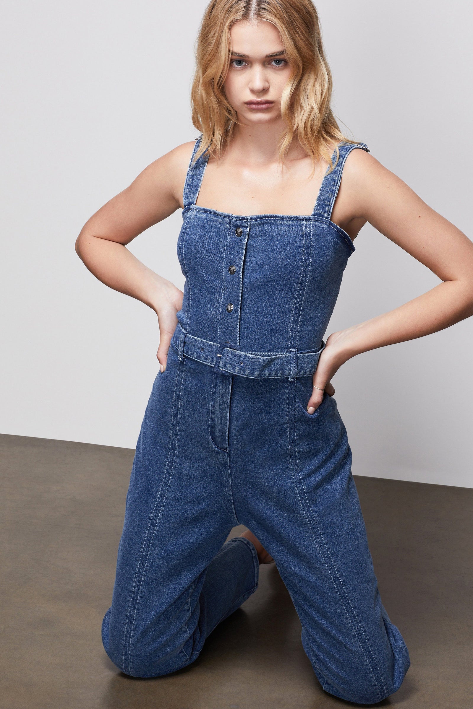 model: Size 0 |
