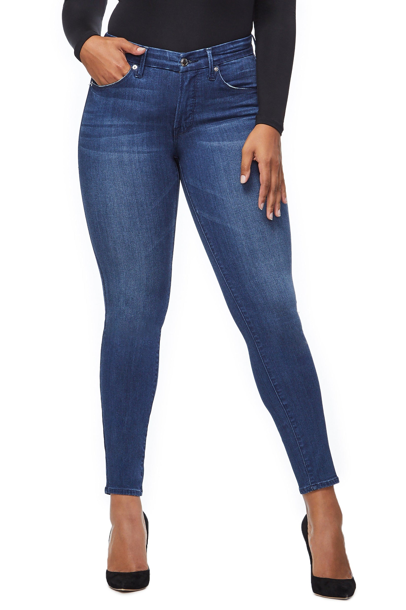 model: Size 8 |