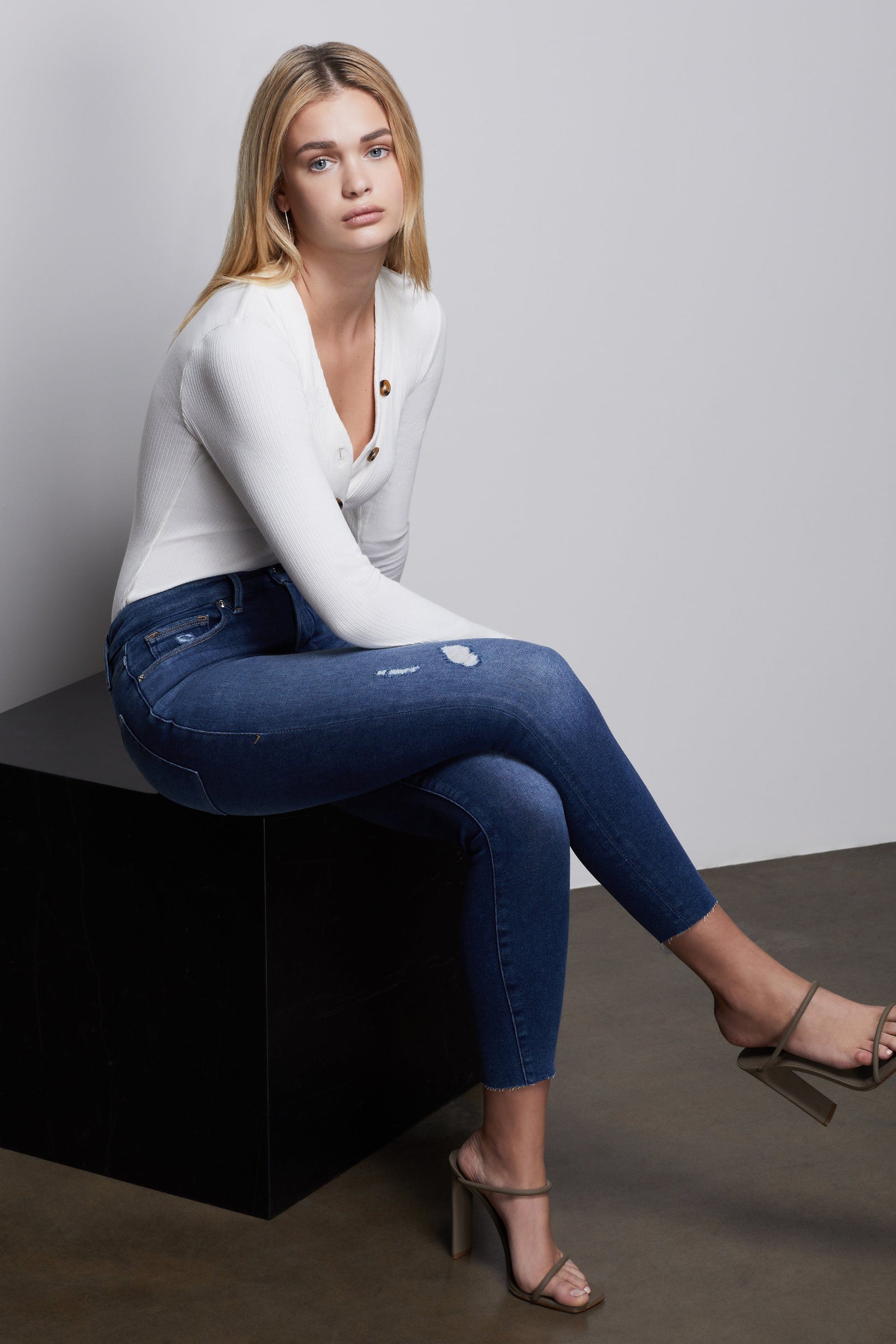 model: Size 0 |