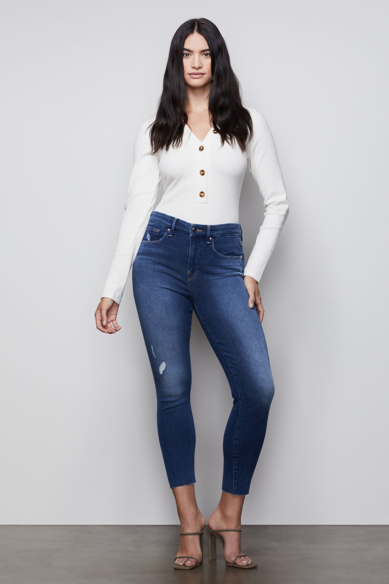 model: Size 8 |