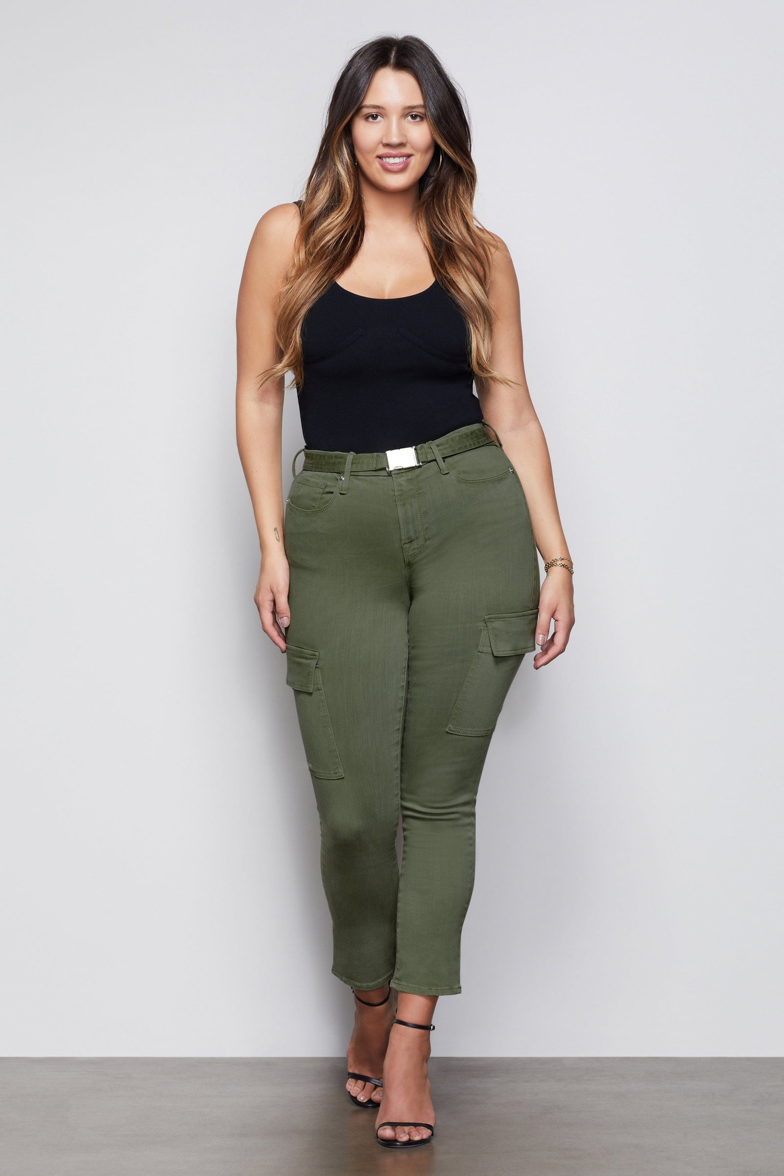 model: Size 8 |