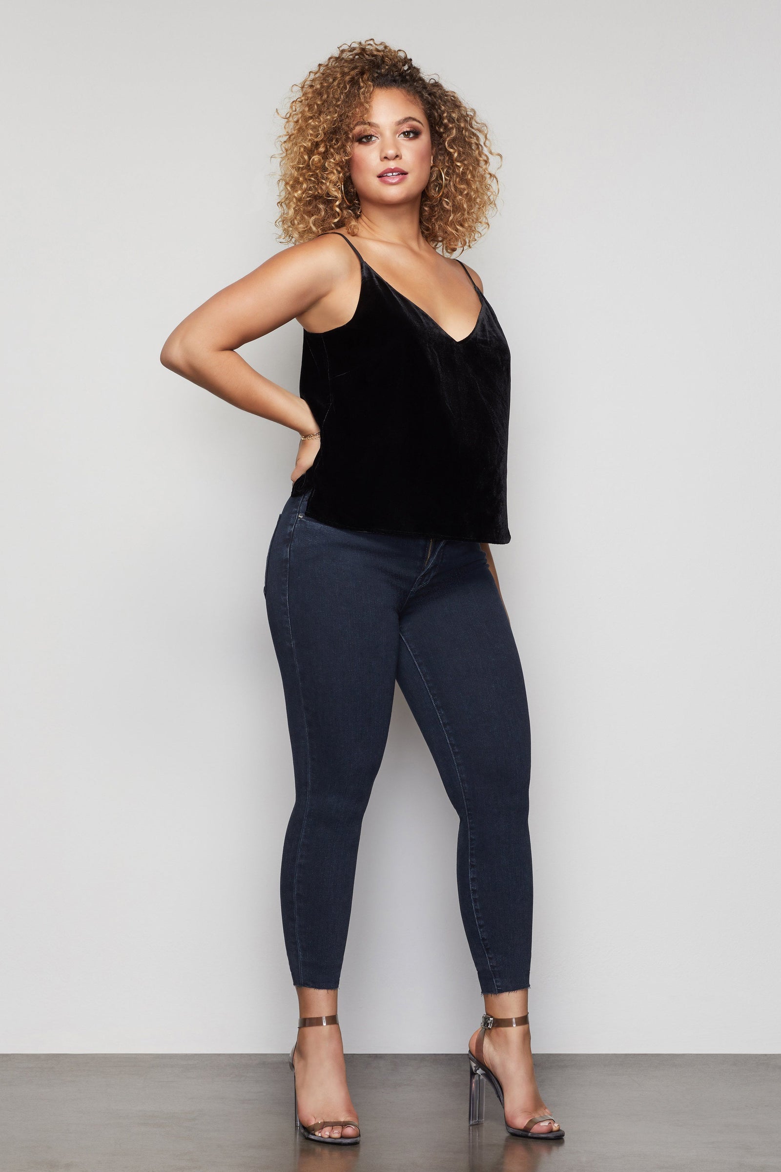 model: Size 8 |