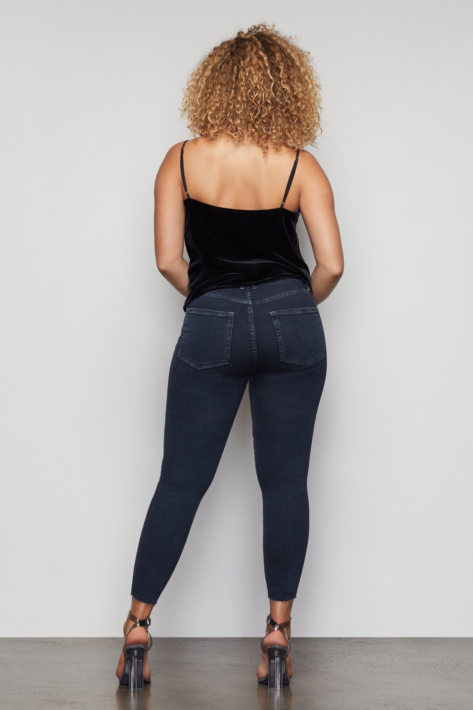 model: Size 8 |