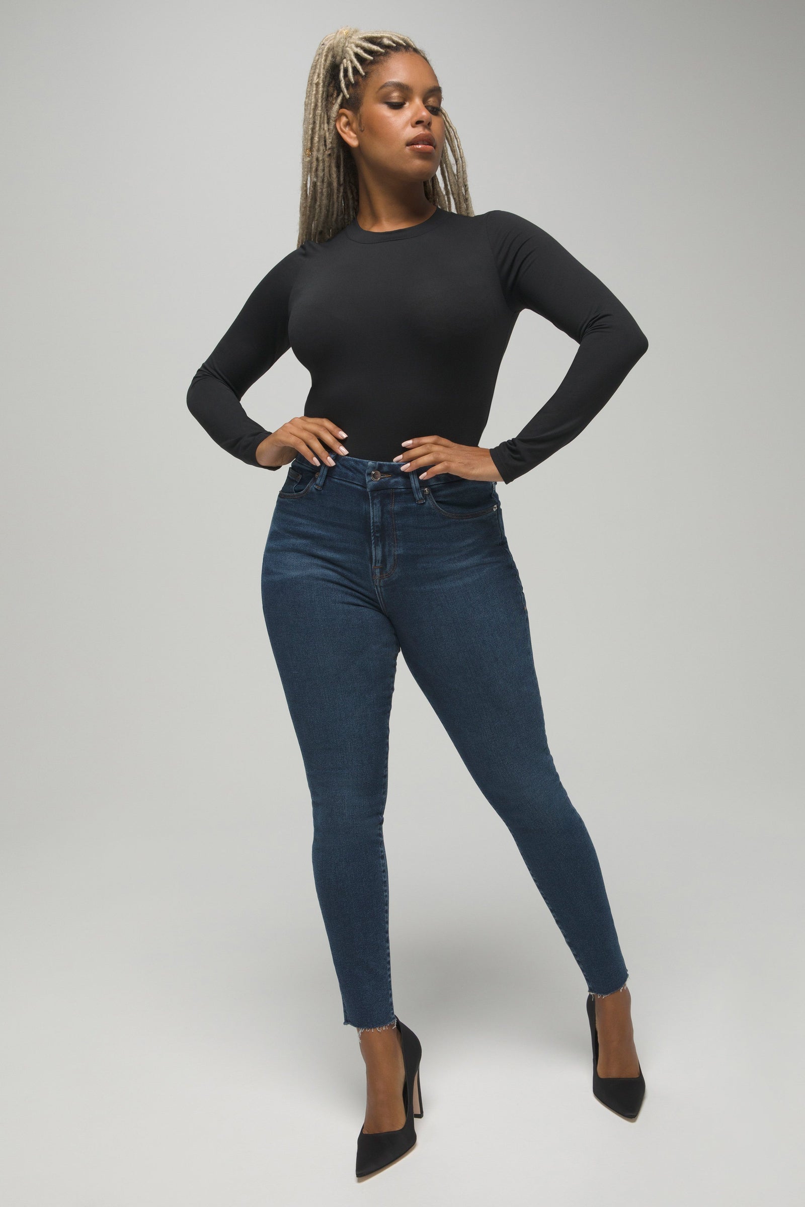 model: Size 8 |