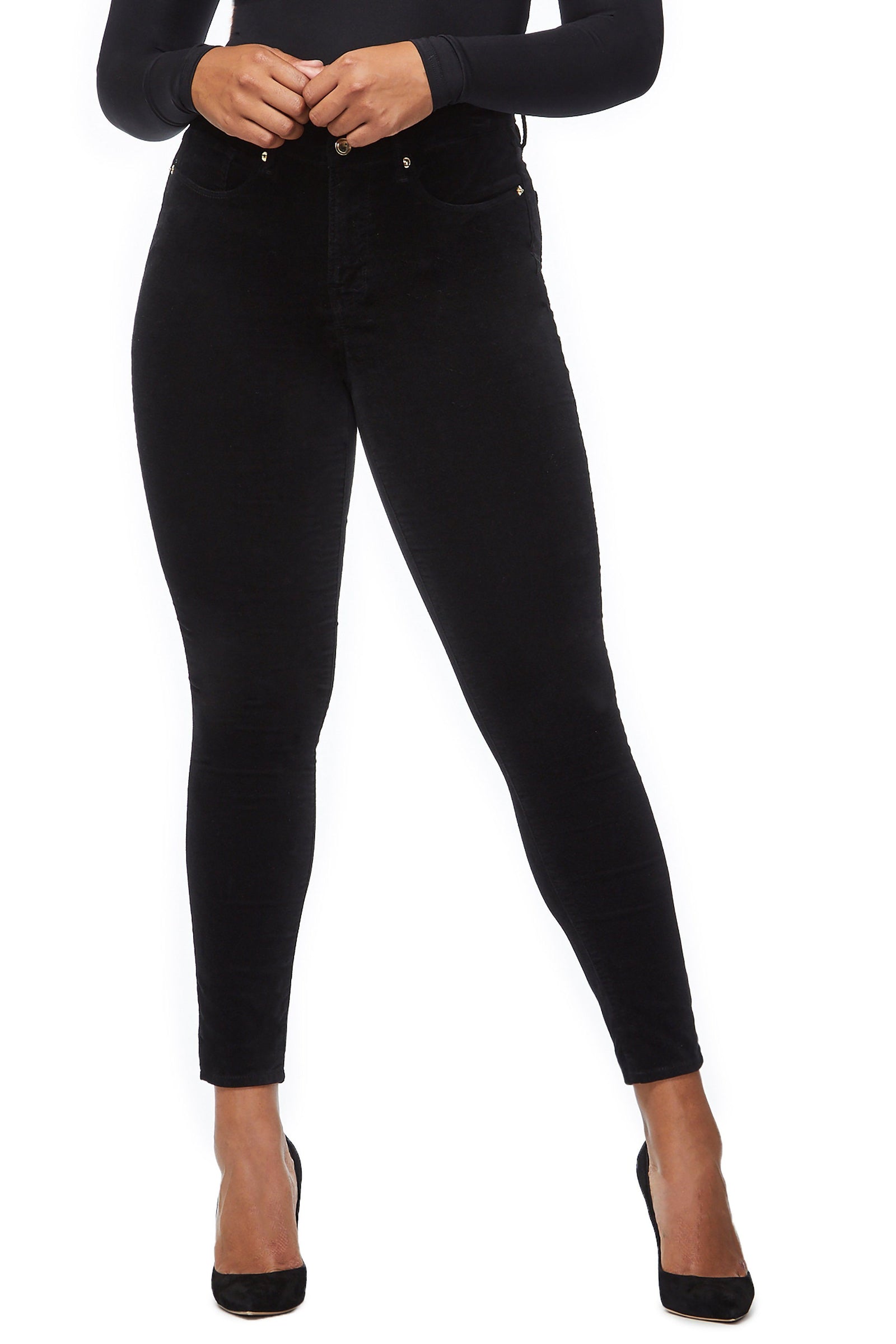 model: Size 8 |