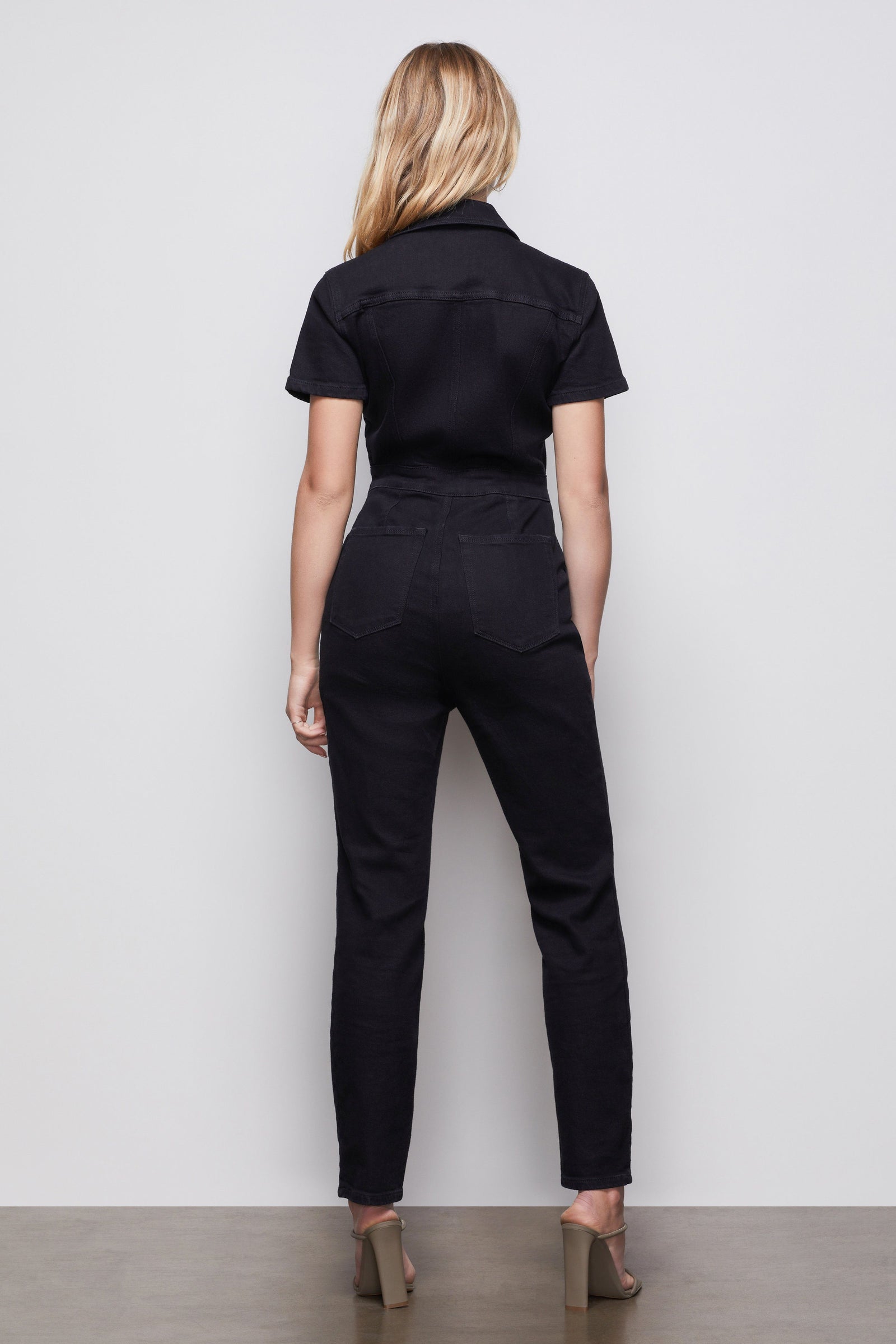 model: Size 0 |