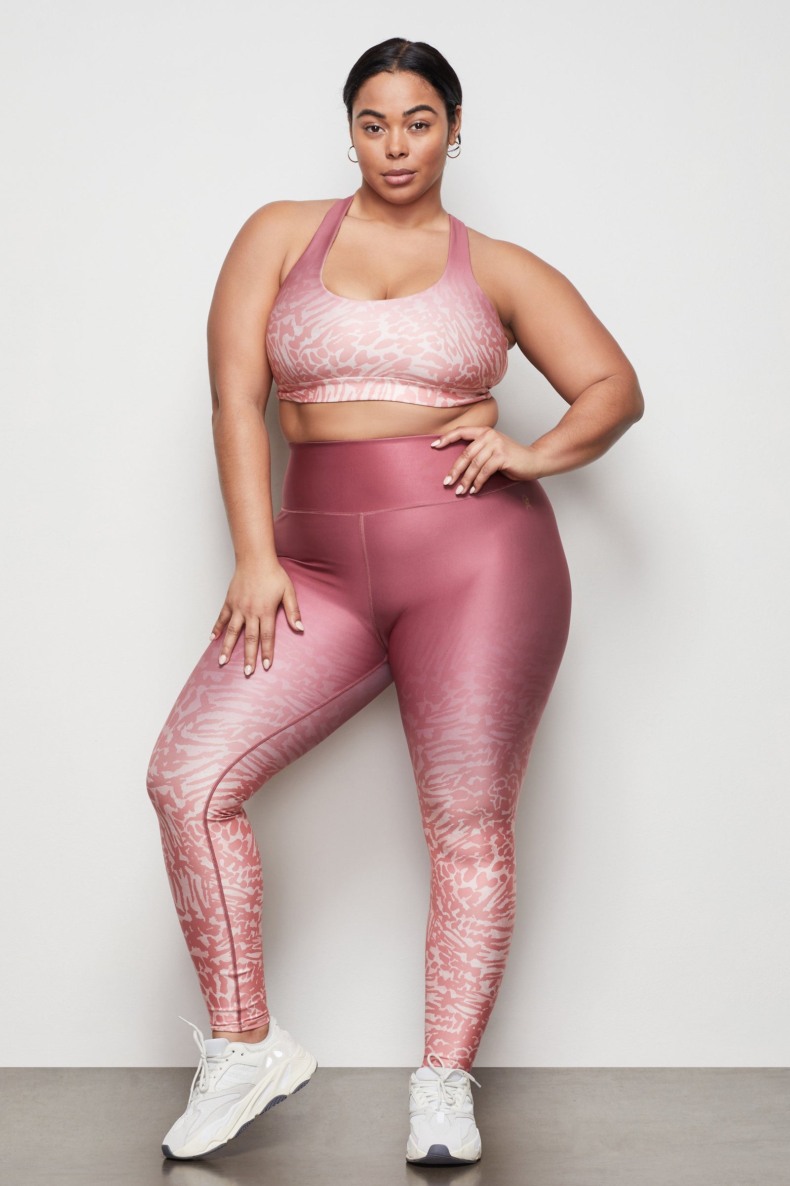 model: Size 8 |