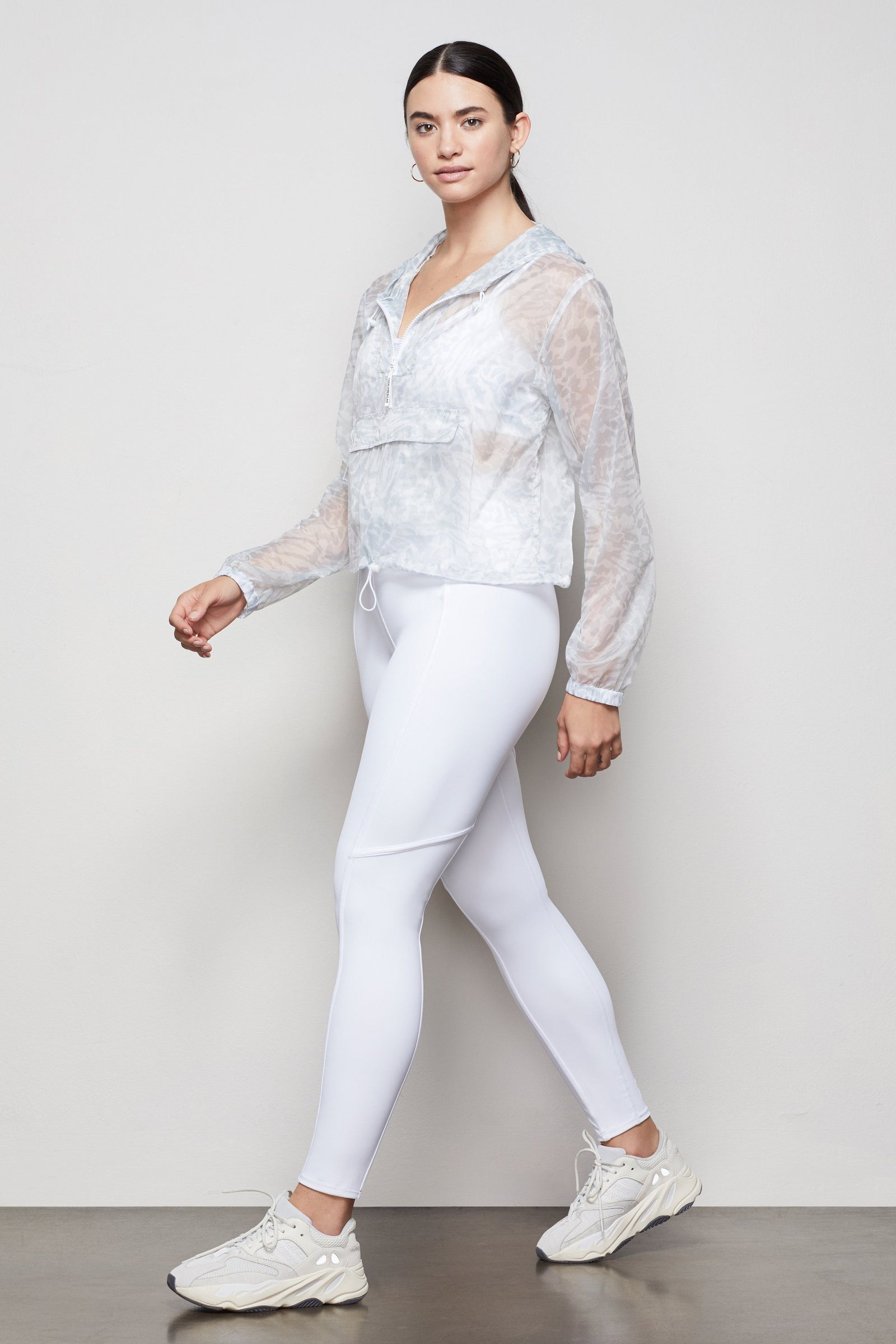 model: Size 8 |