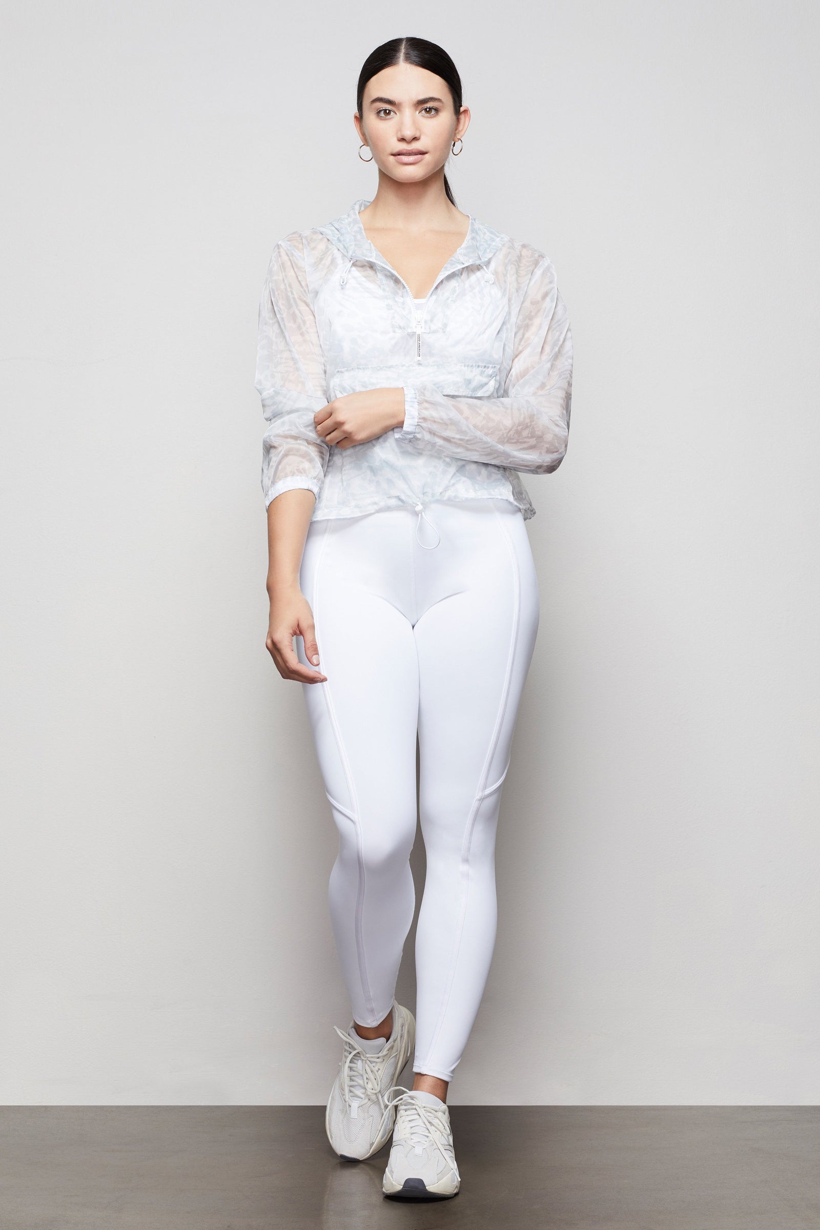 model: Size 8 |
