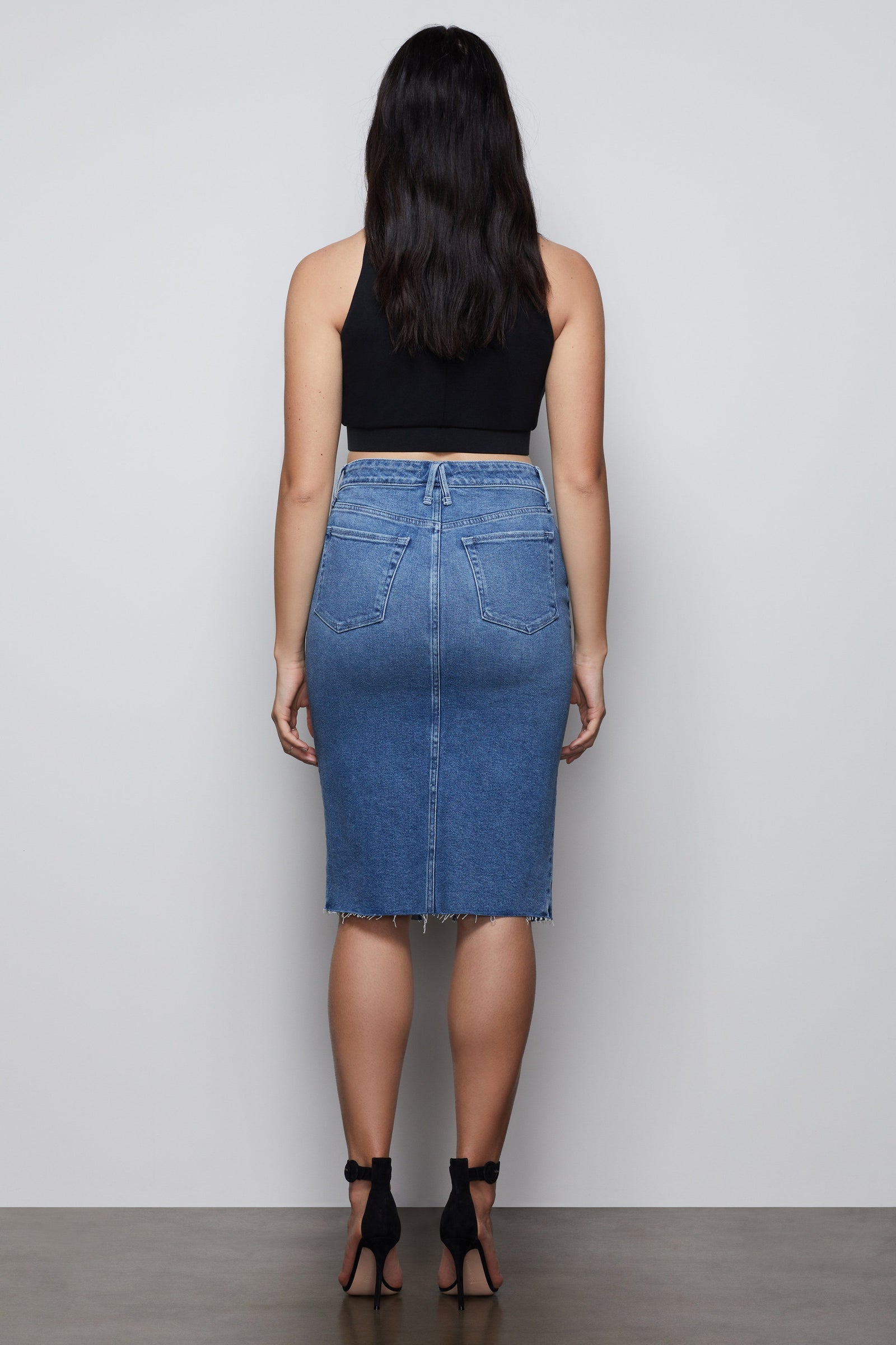 model: Size 8 |
