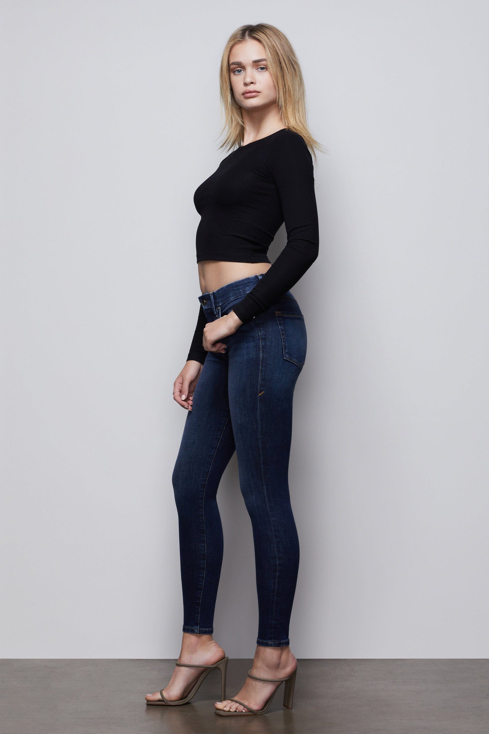 model: Size 0 |