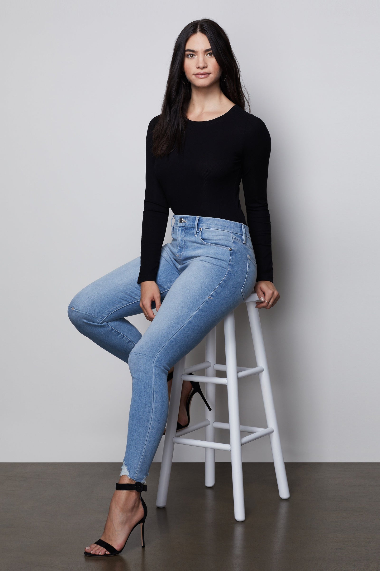 model: Size 8 |
