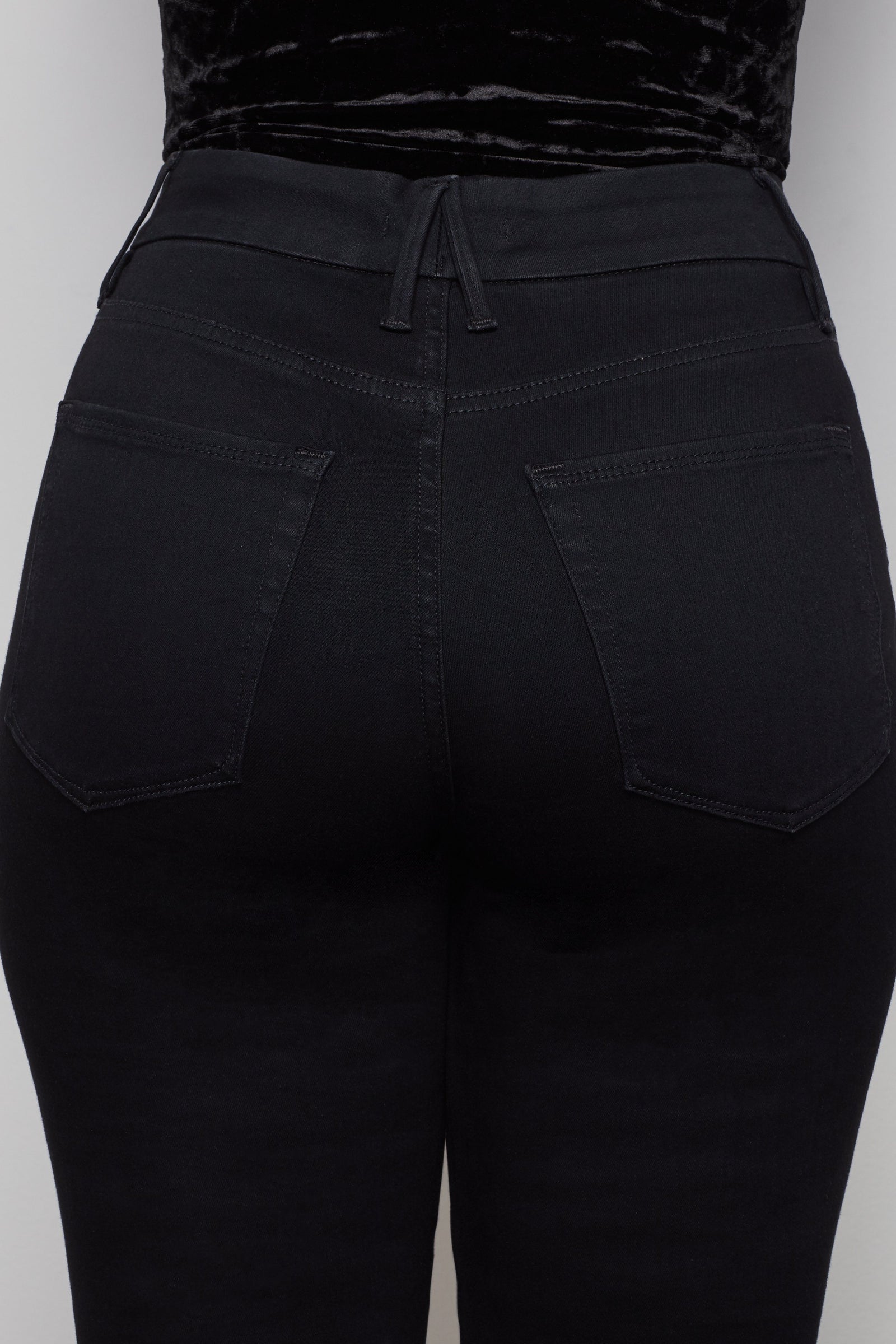 model: Size 8 |