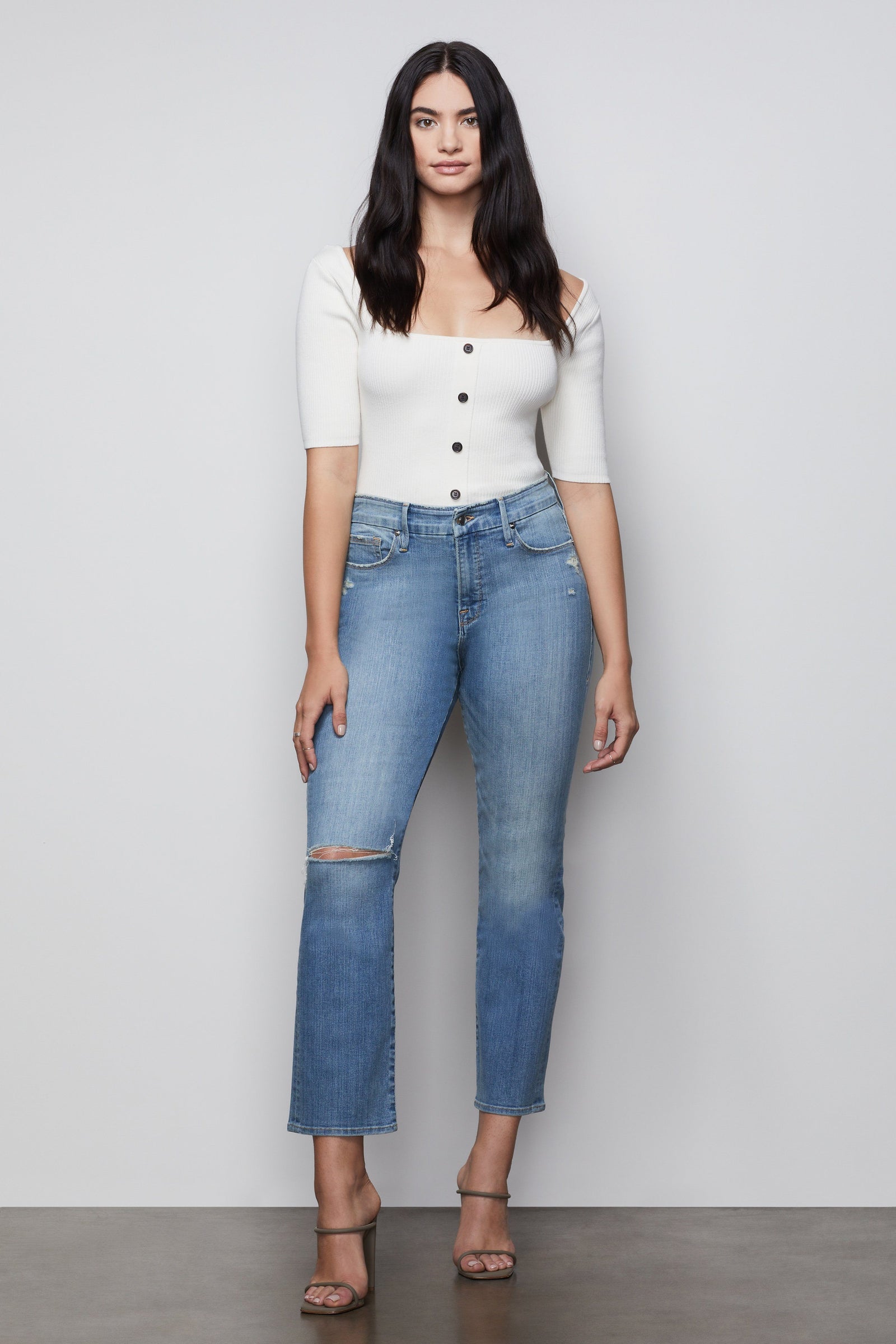 model: Size 8 |