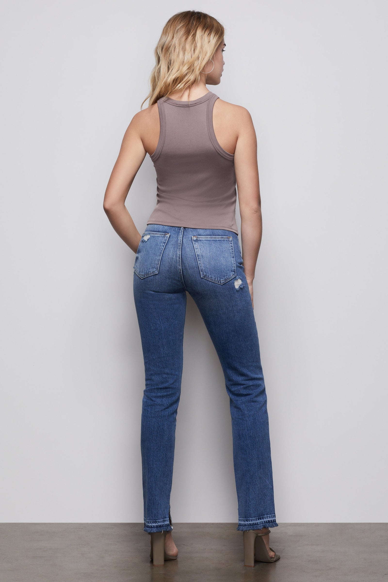 model: Size 0 |