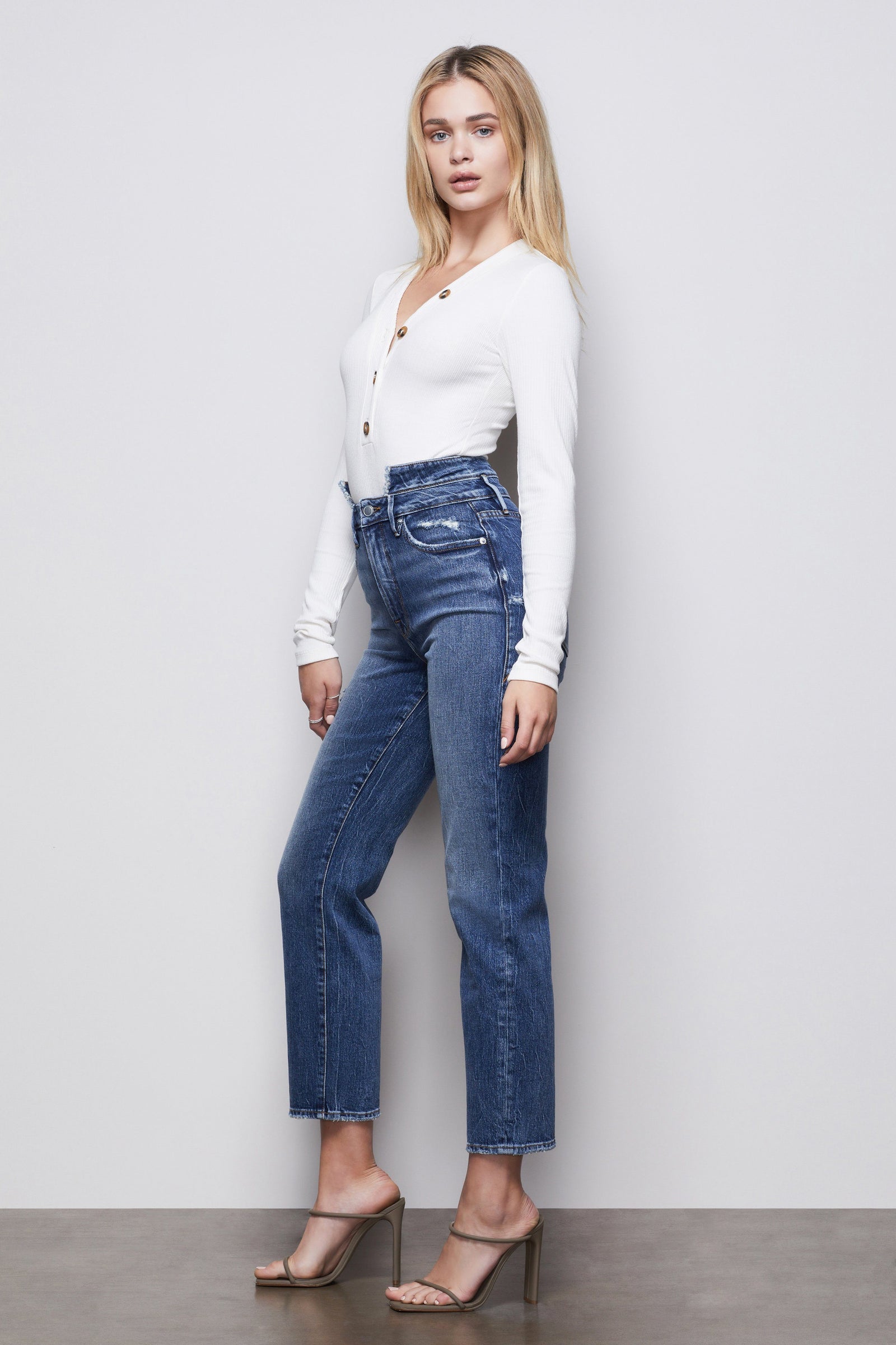 model: Size 0 |