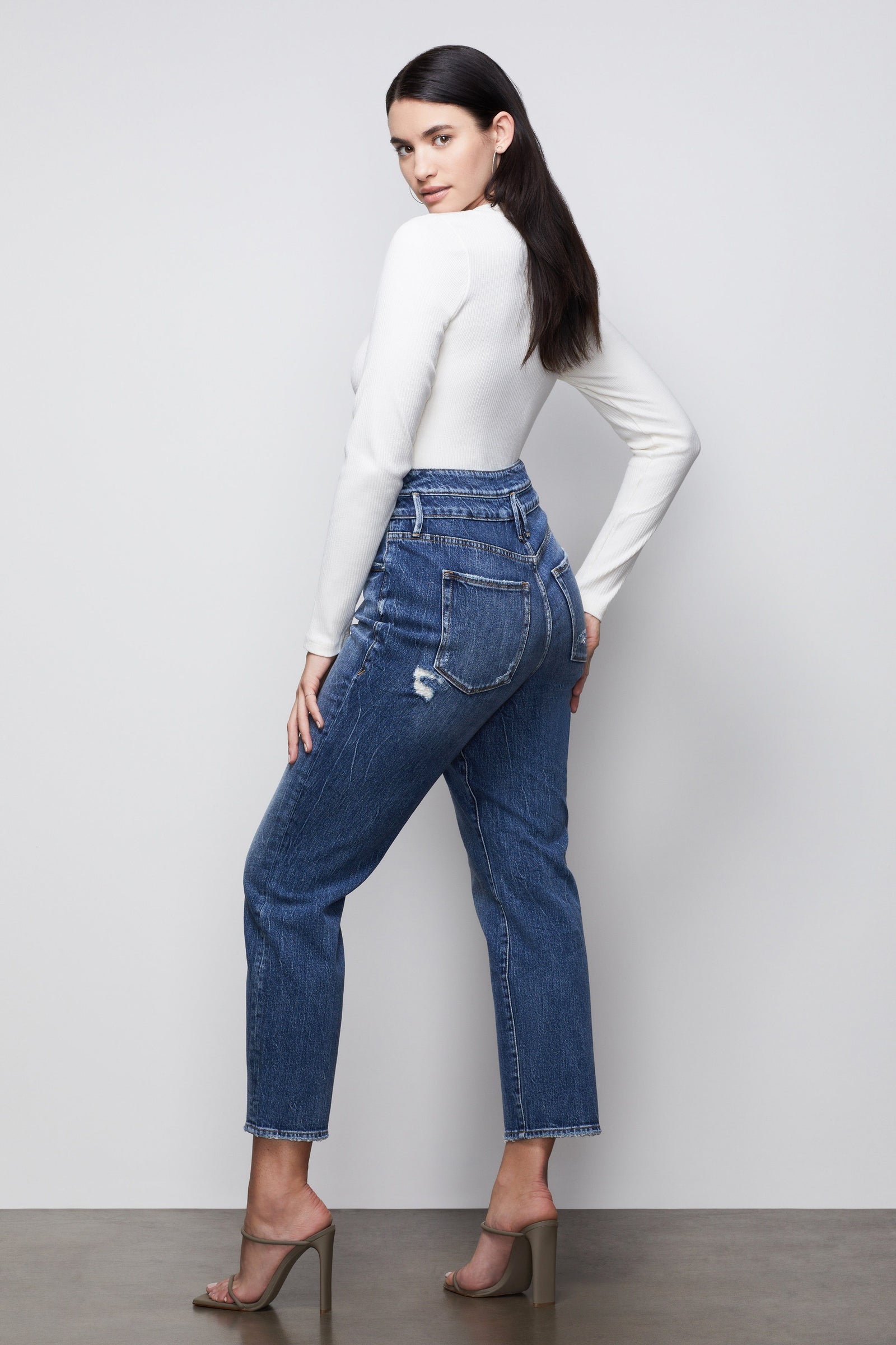 model: Size 8 |