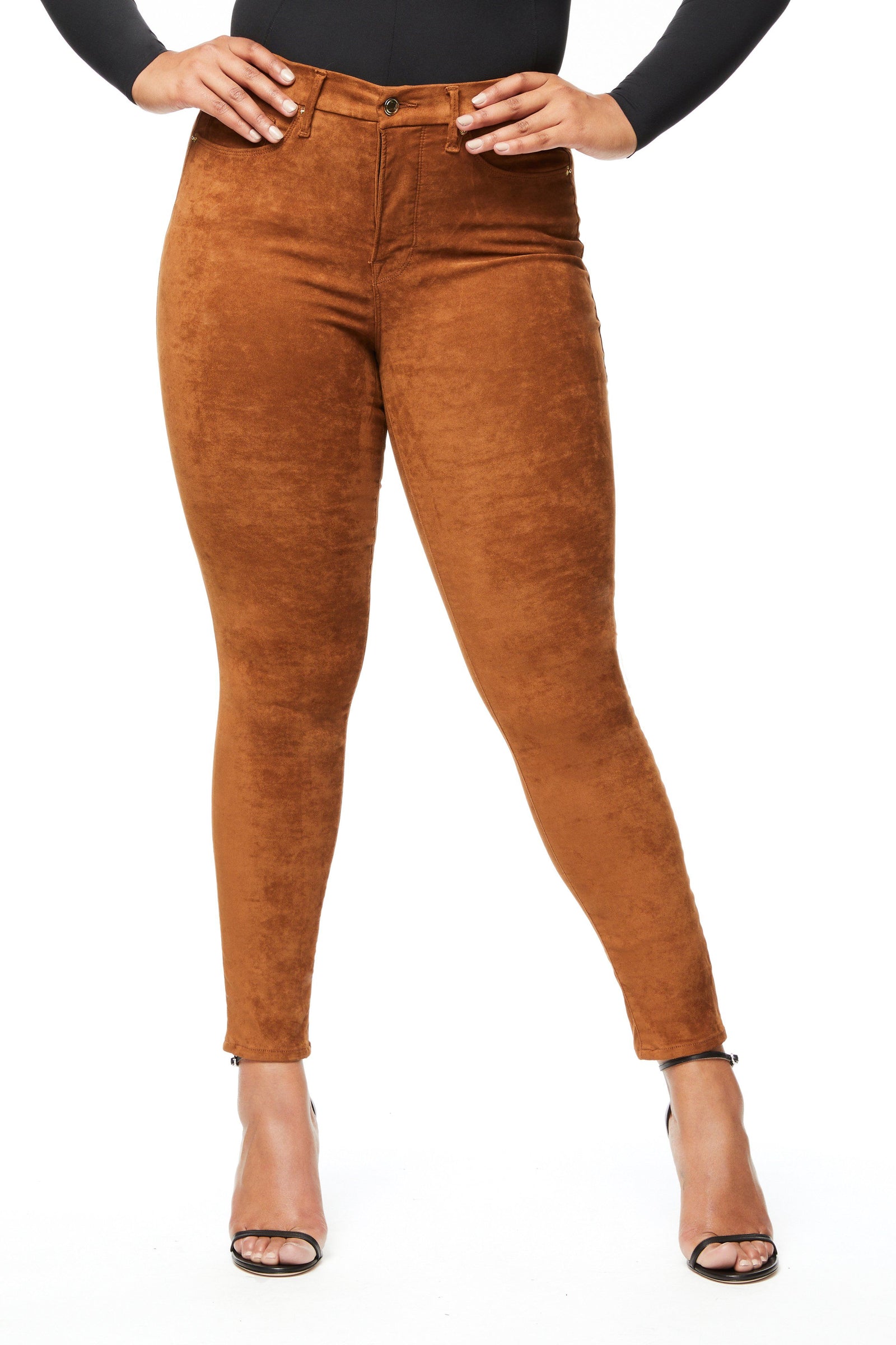 model: Size 8 |