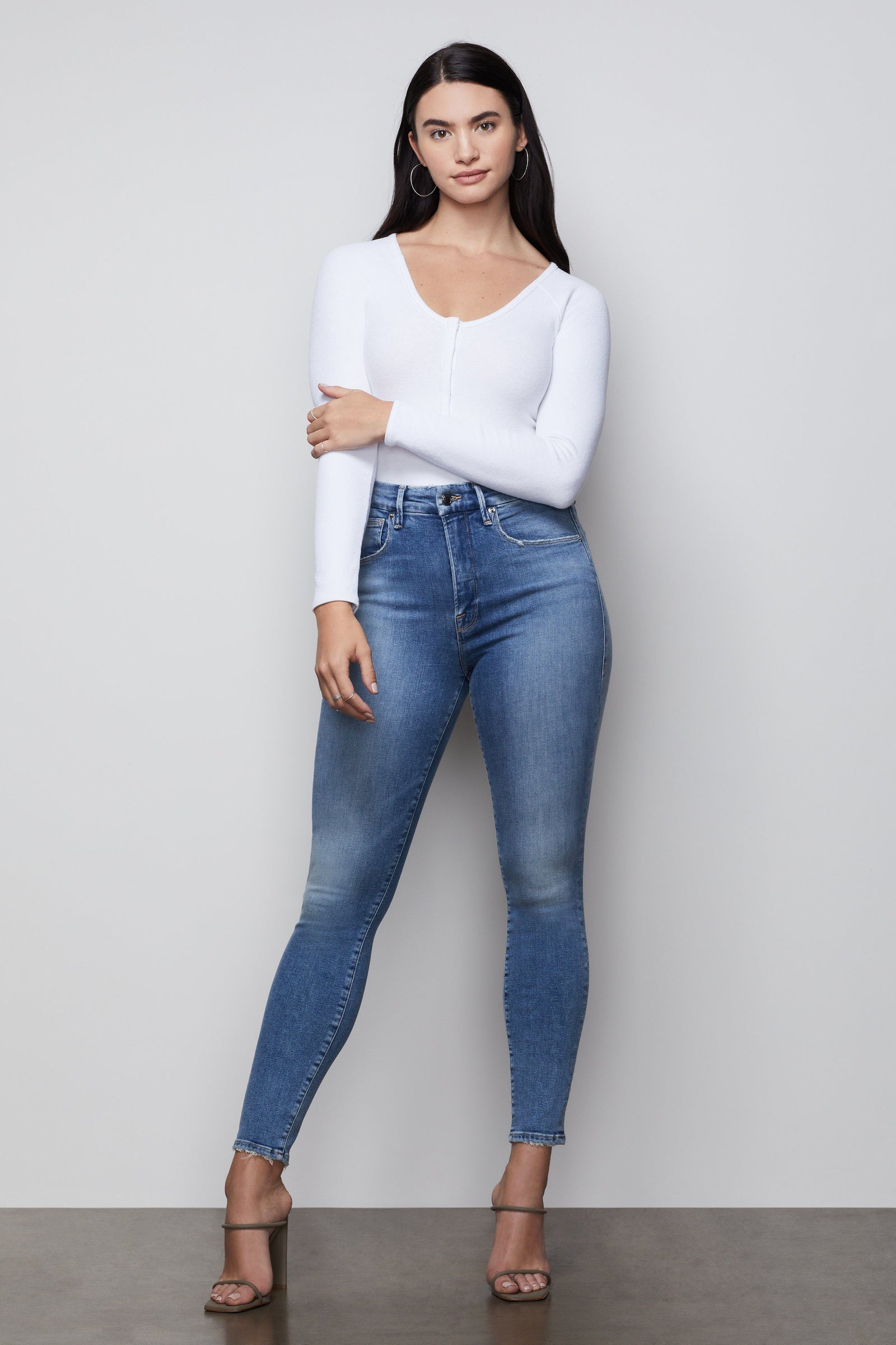 model: Size 8 |