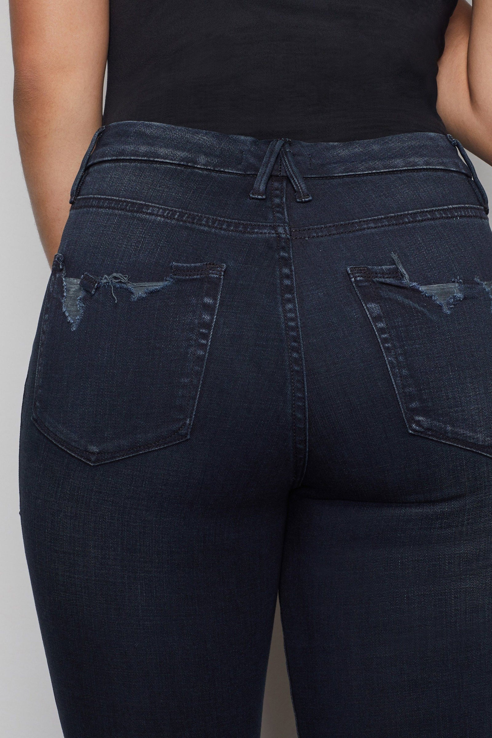 model: Size 8 |