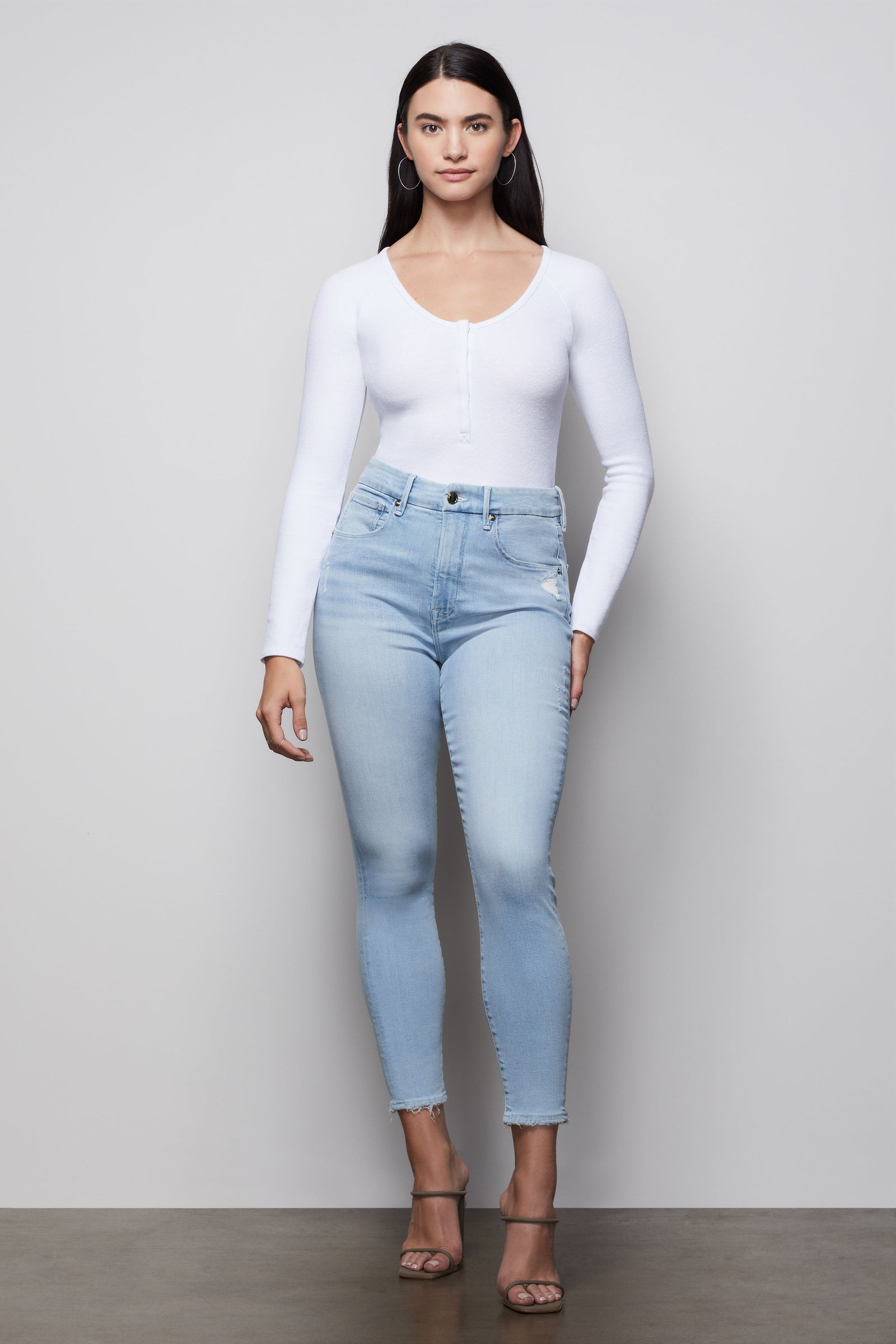 model: Size 8 |