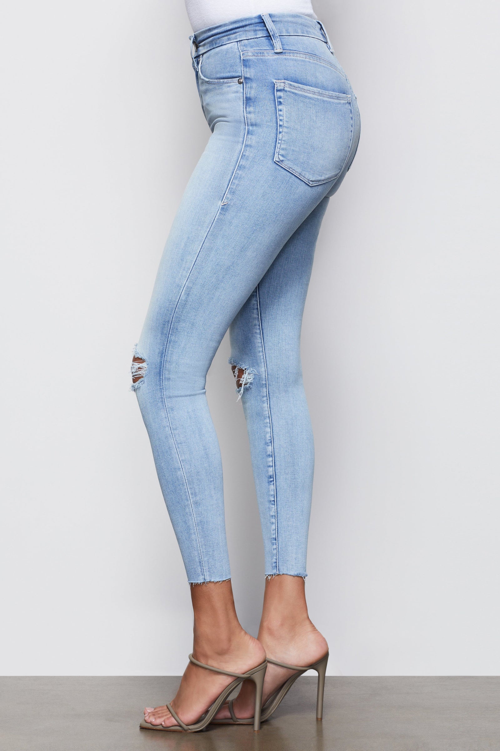 model: Size 0 |