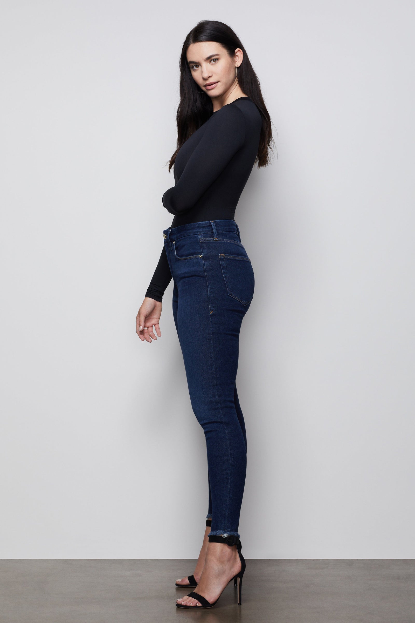 model: Size 8 |