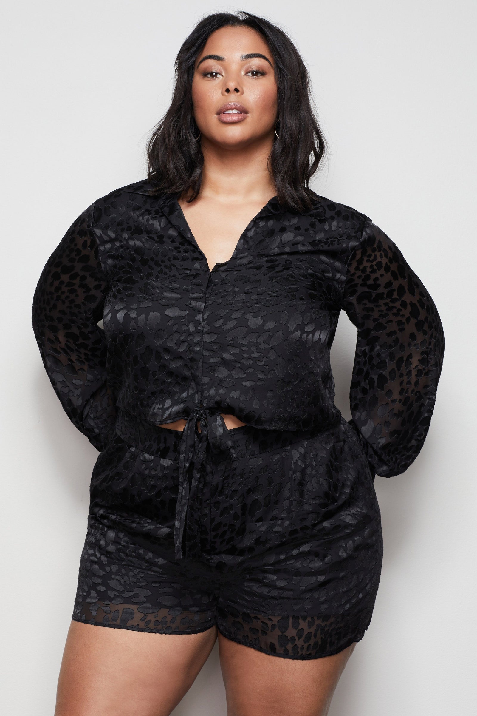 model: Size 16 |