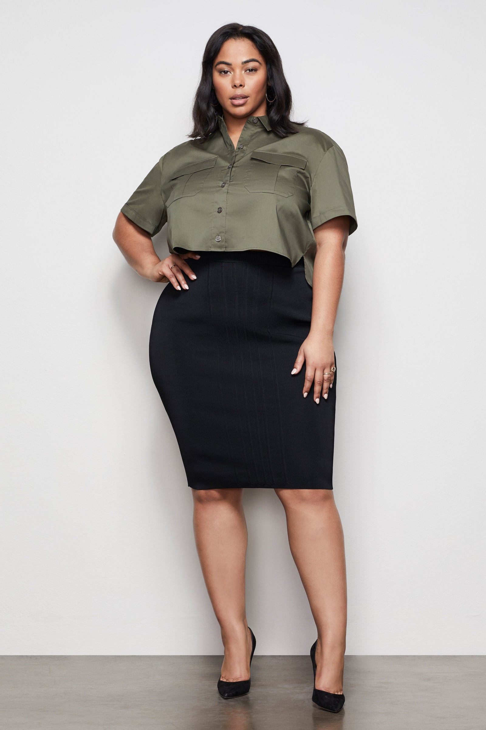 model: Size 16 |